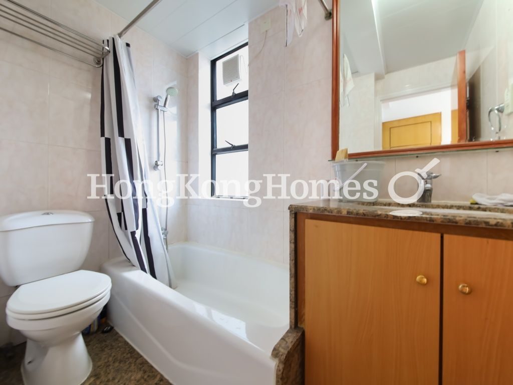 Second Ensuite Bathroom — 景雅花園，西半山