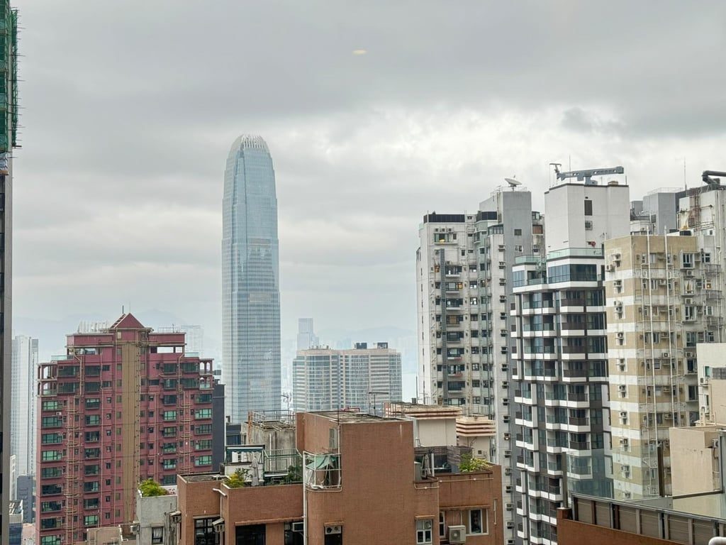 photo 2 — Vantage Park Twr 1, Mid Levels Central