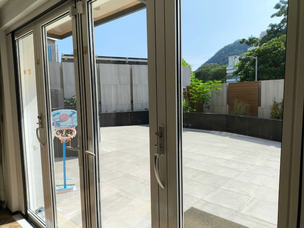 photo 4 — Country Villa, Shouson Hill