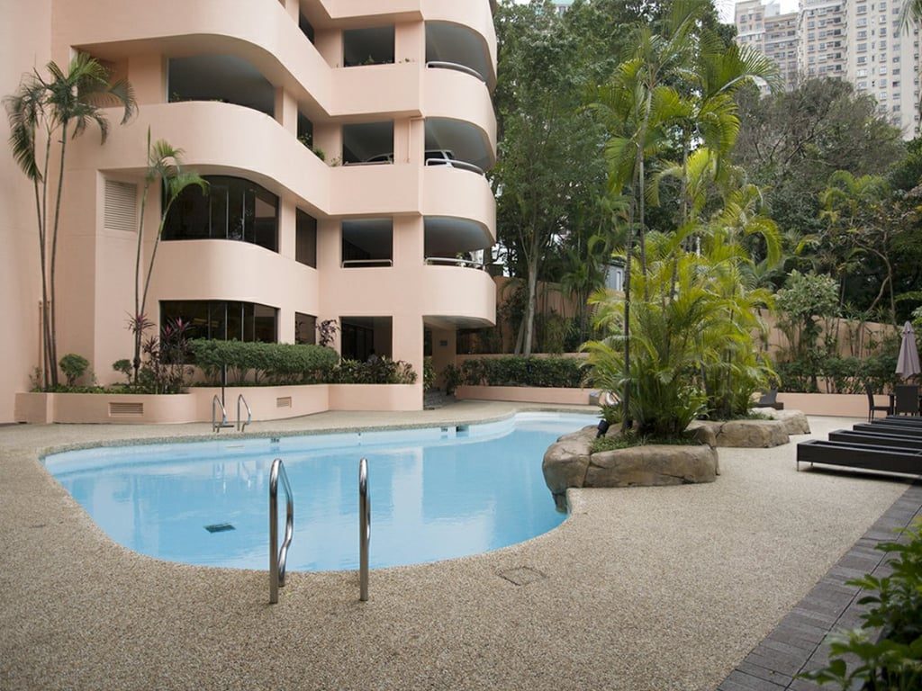 photo 2 — The Albany, Mid Levels Central