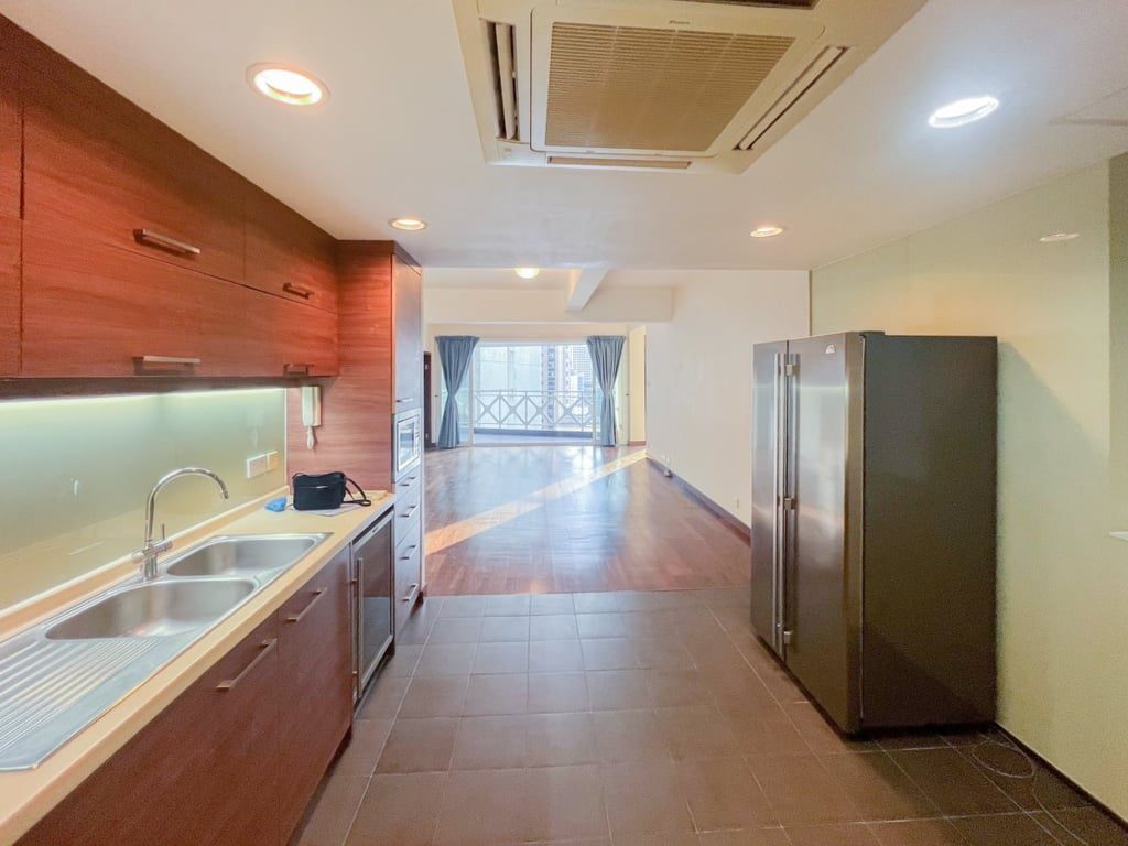 photo 11 — Bo Kwong Apartments, Mid Levels Central