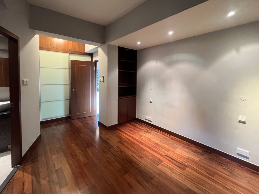 photo 14 — Bo Kwong Apartments, Mid Levels Central