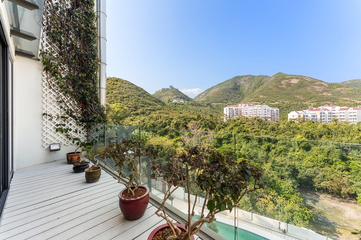 photo 13 — 13-25 Ching Sau Lane, Chung Hom Kok