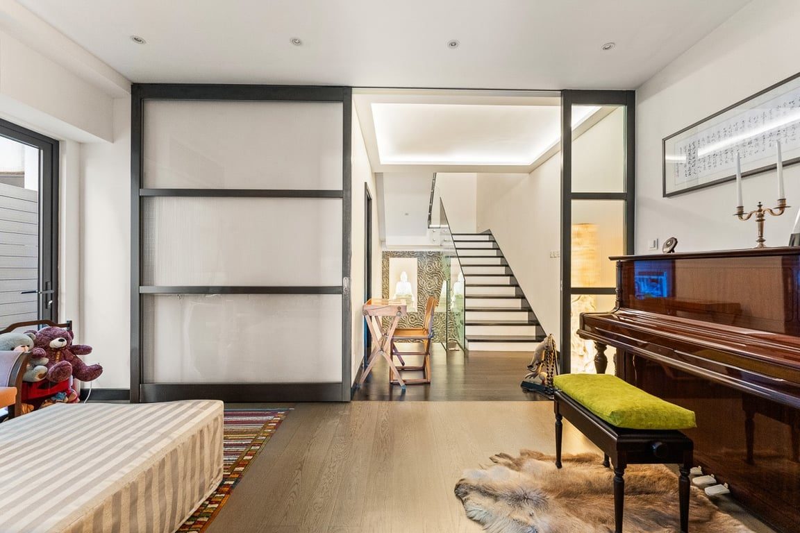 photo 24 — 13-25 Ching Sau Lane, Chung Hom Kok
