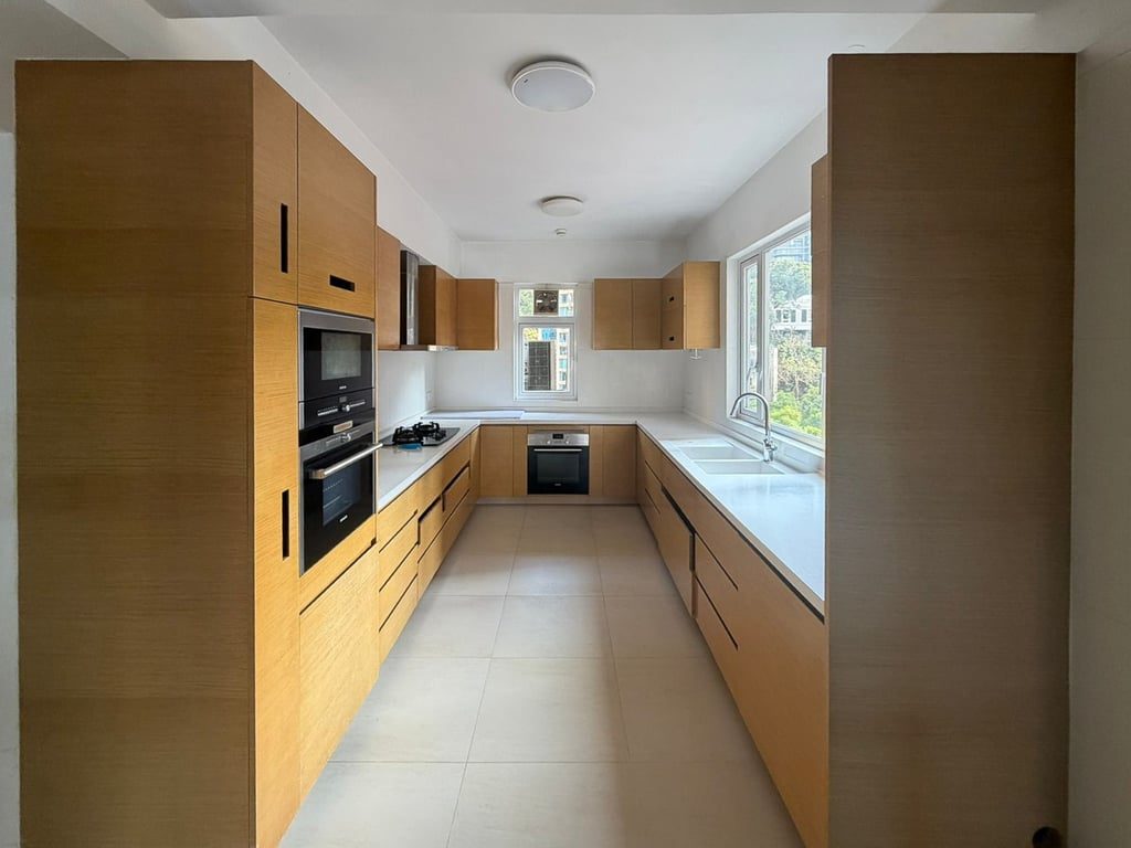 photo 10 — Villa Veneto, Mid Levels Central