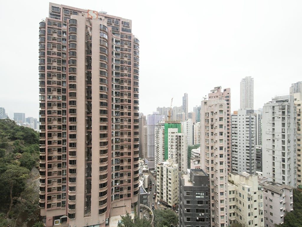 photo 10 — 35-41 Village Terrace, Happy Valley