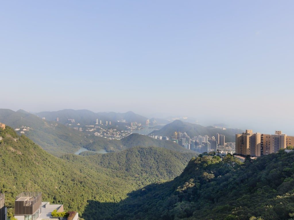 photo 2 — Vivian Court, The Peak