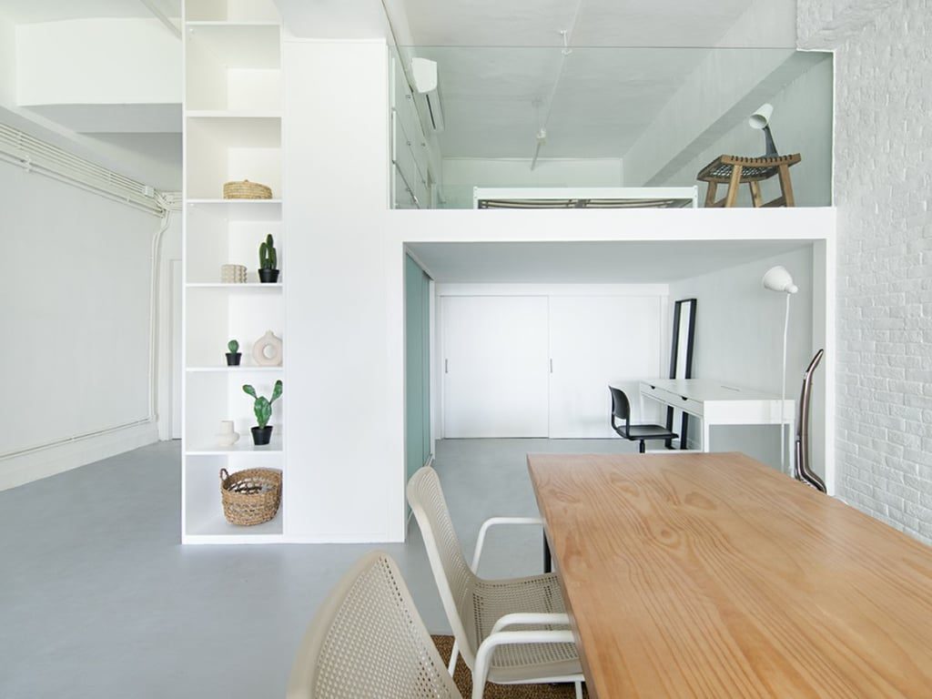 photo 2 — Harbour Industrial Centre, Ap Lei Chau