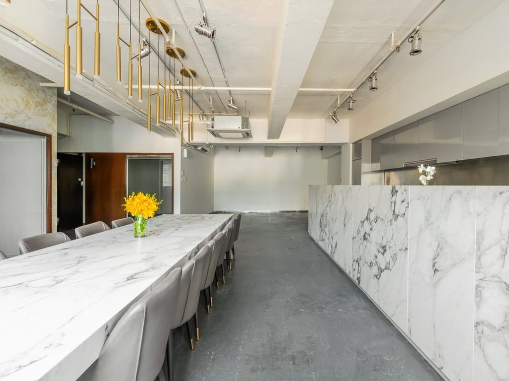 photo 11 — Derrick Industrial Building, Wong Chuk Hang