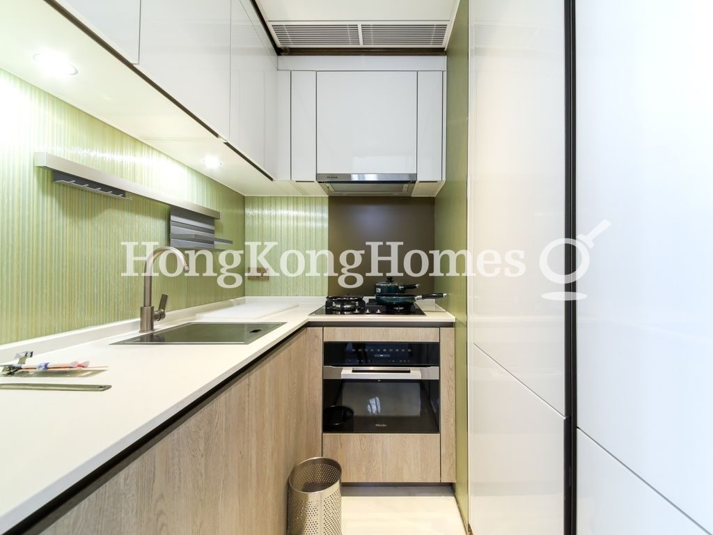 Kitchen — The Queens, Sai Ying Pun