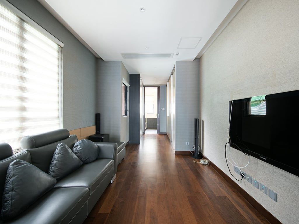 photo 15 — Regal Crest, Mid Levels Central