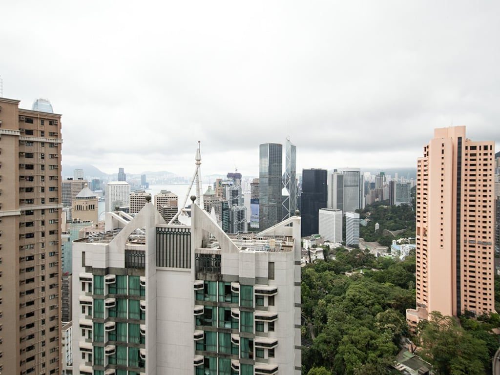 photo 4 — Regal Crest, Mid Levels Central