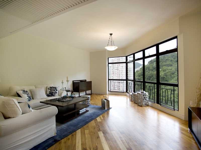 photo 2 — Bamboo Grove Blk 74, Mid Levels East