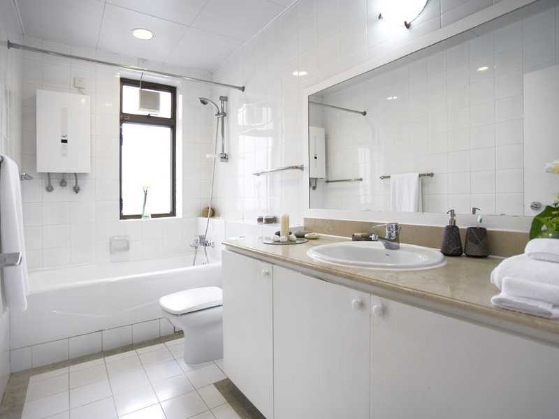 photo 7 — Bamboo Grove Blk 74, Mid Levels East