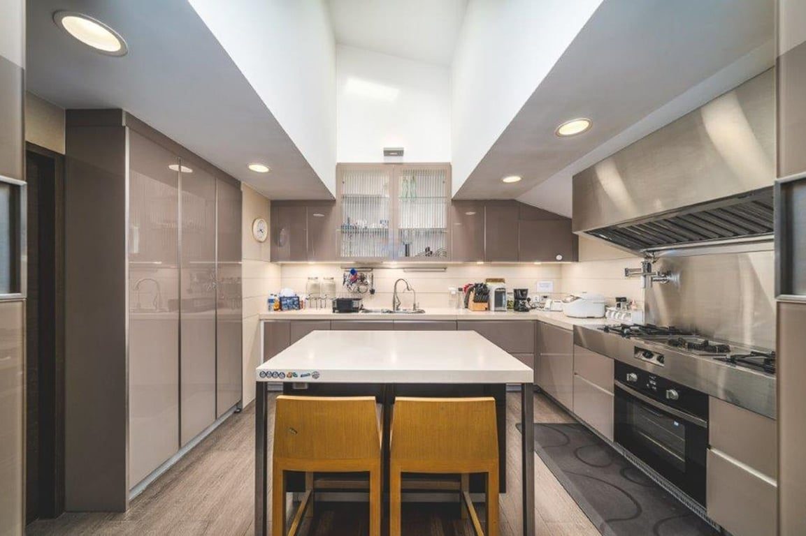 photo 4 — Strawberry Hill Phase II, The Peak