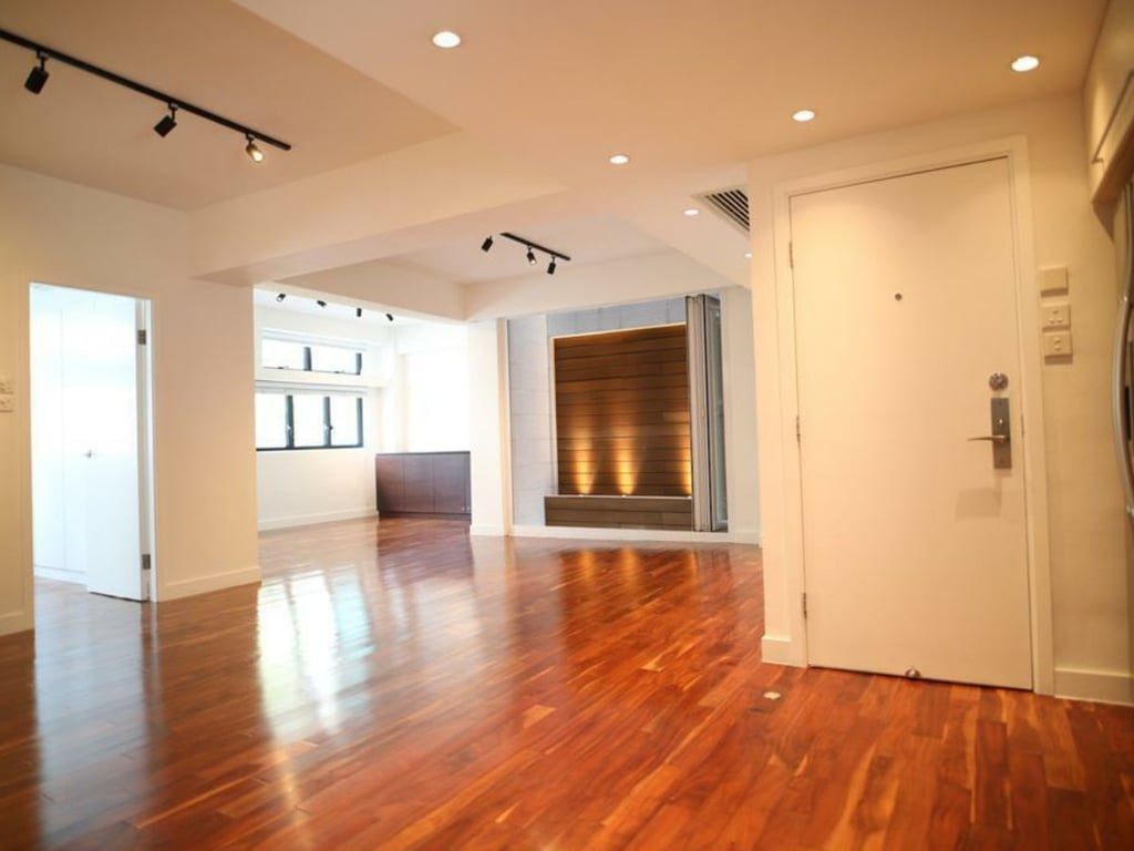 photo 2 — 3 U Lam Terrace, Sheung Wan