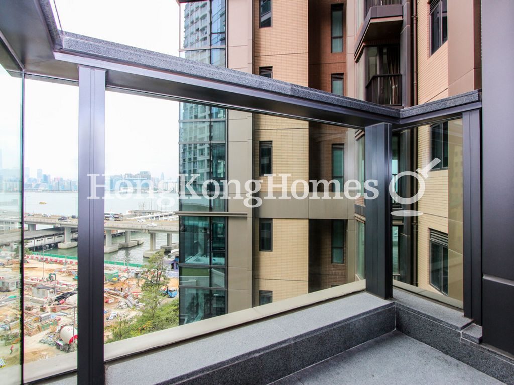 Balcony off Living and Dining Room — 海璇 - 1B期 - 第5A座，北角