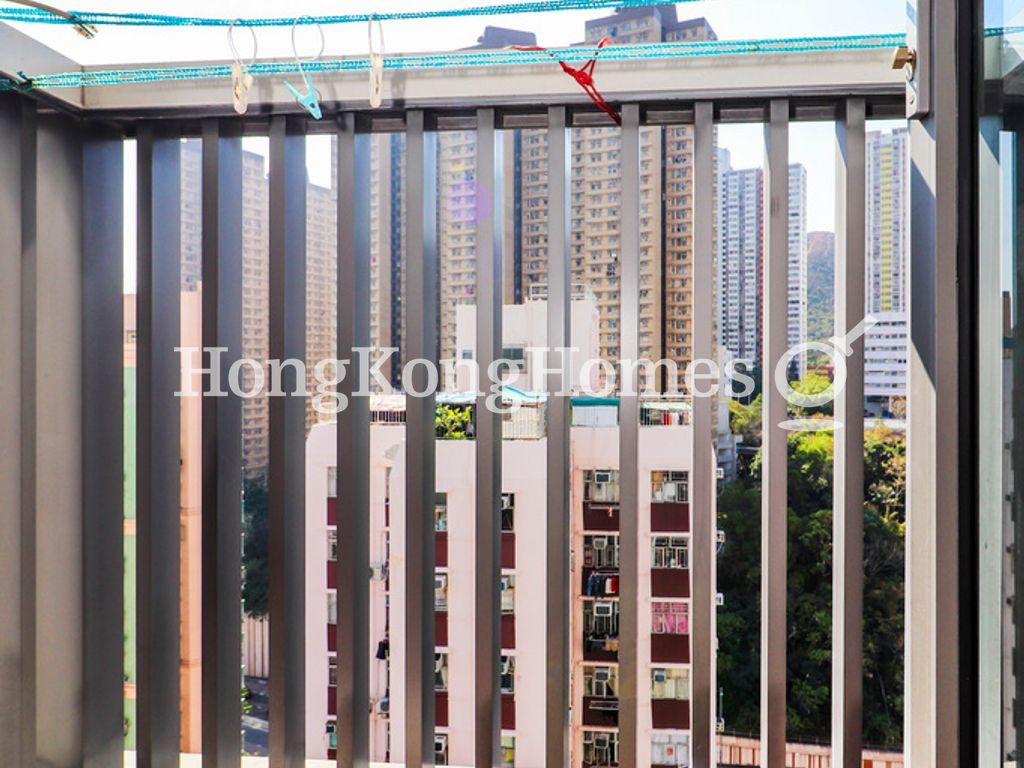 Balcony off Guest Bathroom — 倚南，鴨脷洲