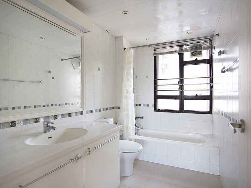 photo 9 — Pacific View Twr 1, Tai Tam