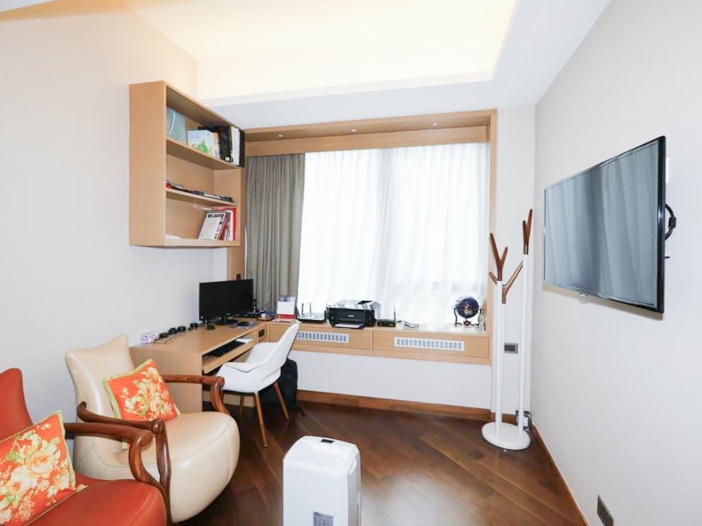 photo 5 — 55 Conduit Road, Mid Levels Central