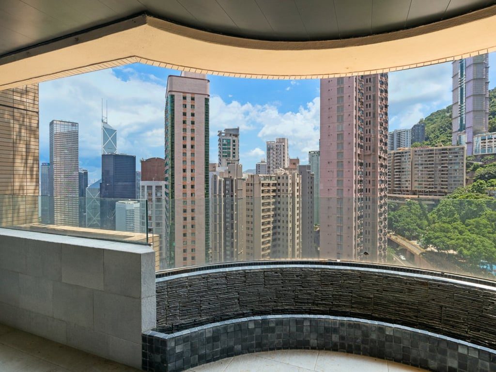 photo 2 — Garden Terrace, Mid Levels Central