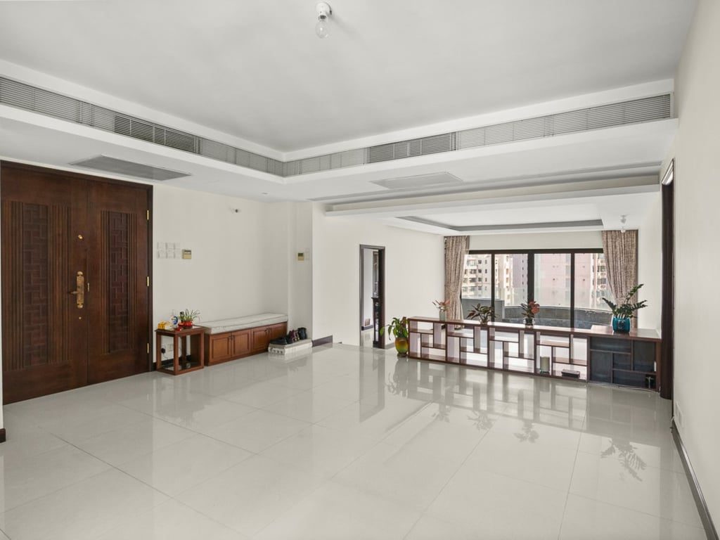 photo 4 — Garden Terrace, Mid Levels Central
