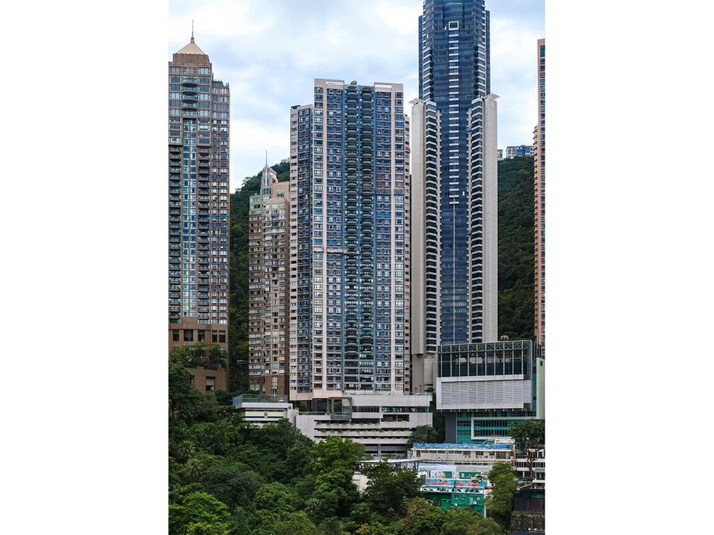 Clovelly Court