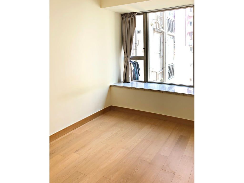 photo 3 — The Nova, Sai Ying Pun