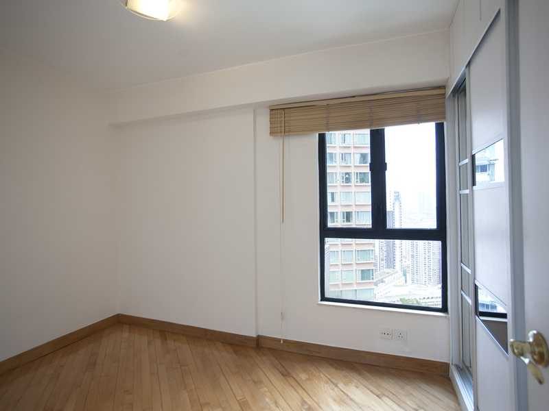 photo 6 — Wilton Place, Mid Levels West
