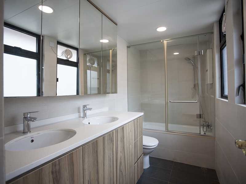 photo 7 — Wilton Place, Mid Levels West