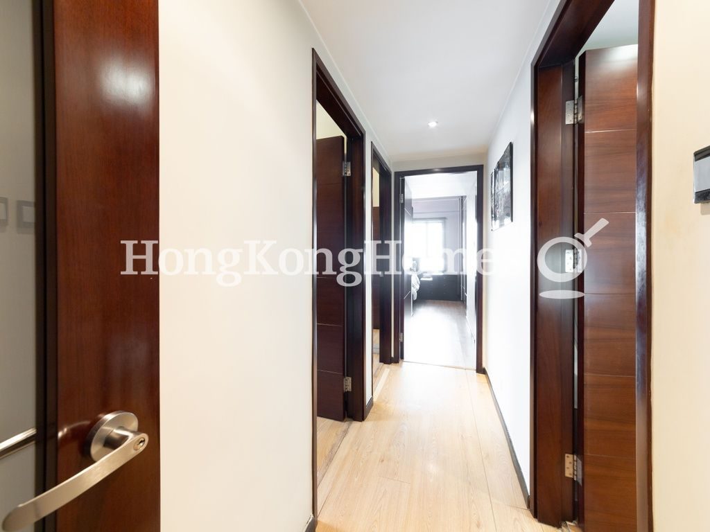 Corridor — Goldwin Heights, Mid-levels West