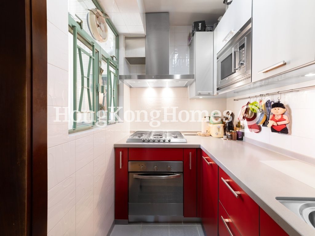 Kitchen — Goldwin Heights, Mid-levels West