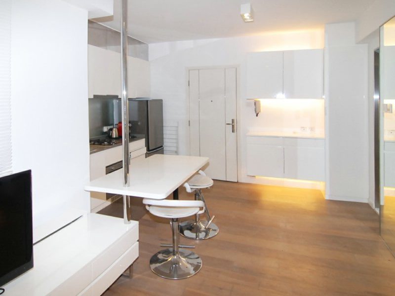 photo 5 — Jadestone Court, Mid Levels West