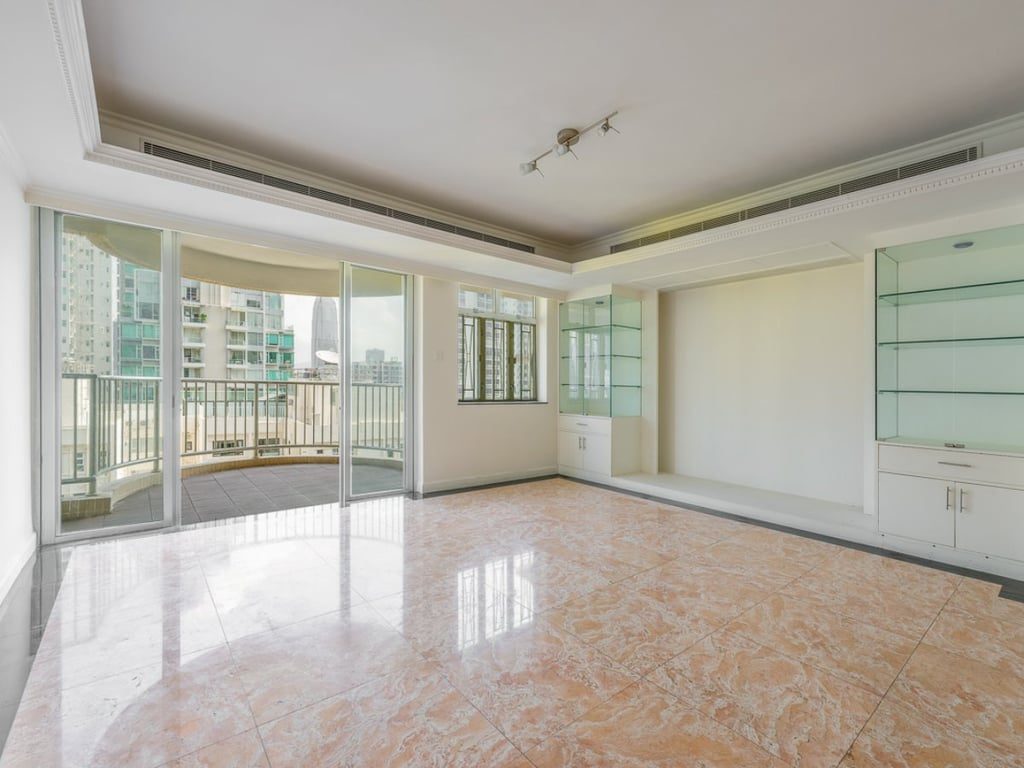 photo 2 — Pearl Gardens, Mid Levels Central