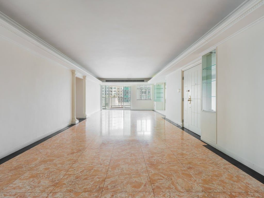 photo 4 — Pearl Gardens, Mid Levels Central