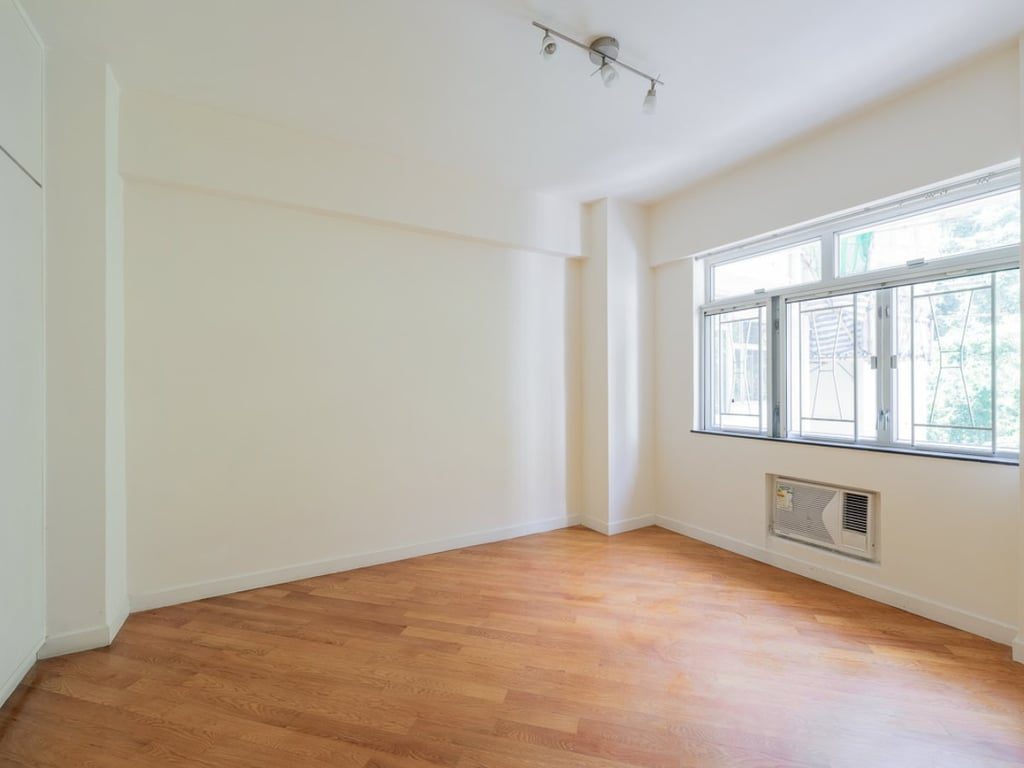 photo 8 — Pearl Gardens, Mid Levels Central