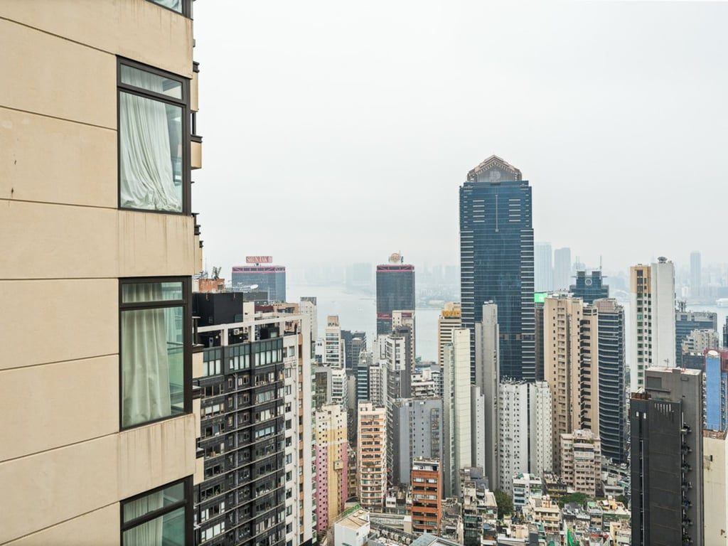 photo 12 — Corona Tower, Mid Levels Central