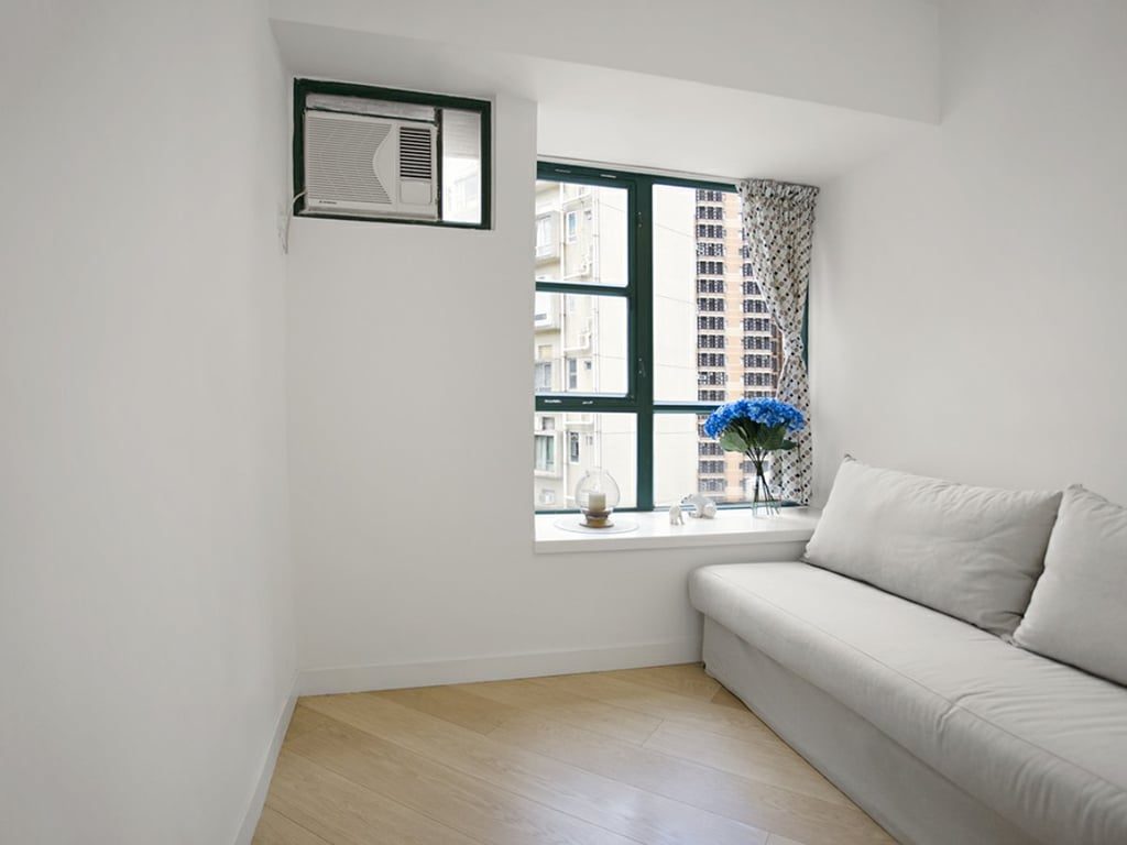 photo 11 — Caroline Garden, Causeway Bay