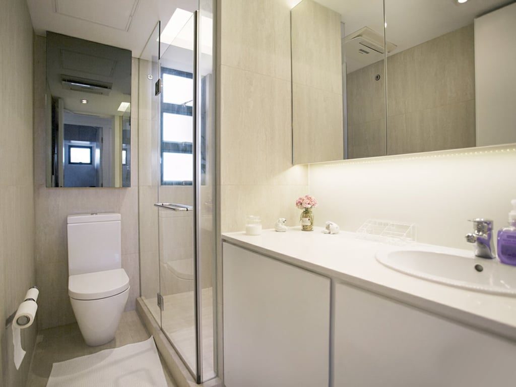 photo 12 — Caroline Garden, Causeway Bay