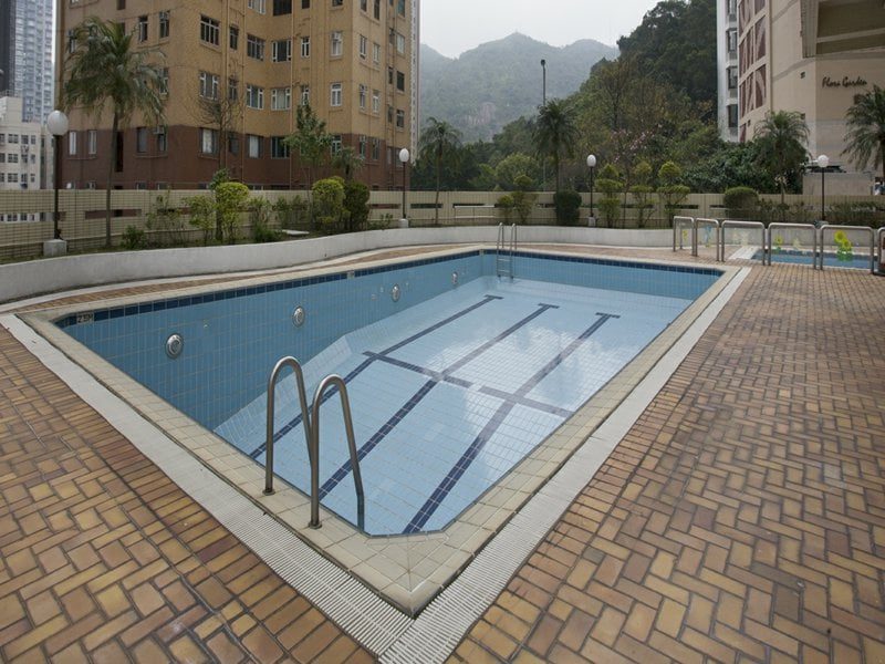 photo 11 — Elm Tree Towers, Jardine S Lookout