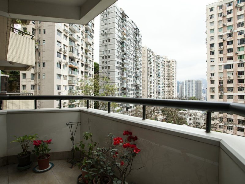 photo 5 — Elm Tree Towers, Jardine S Lookout