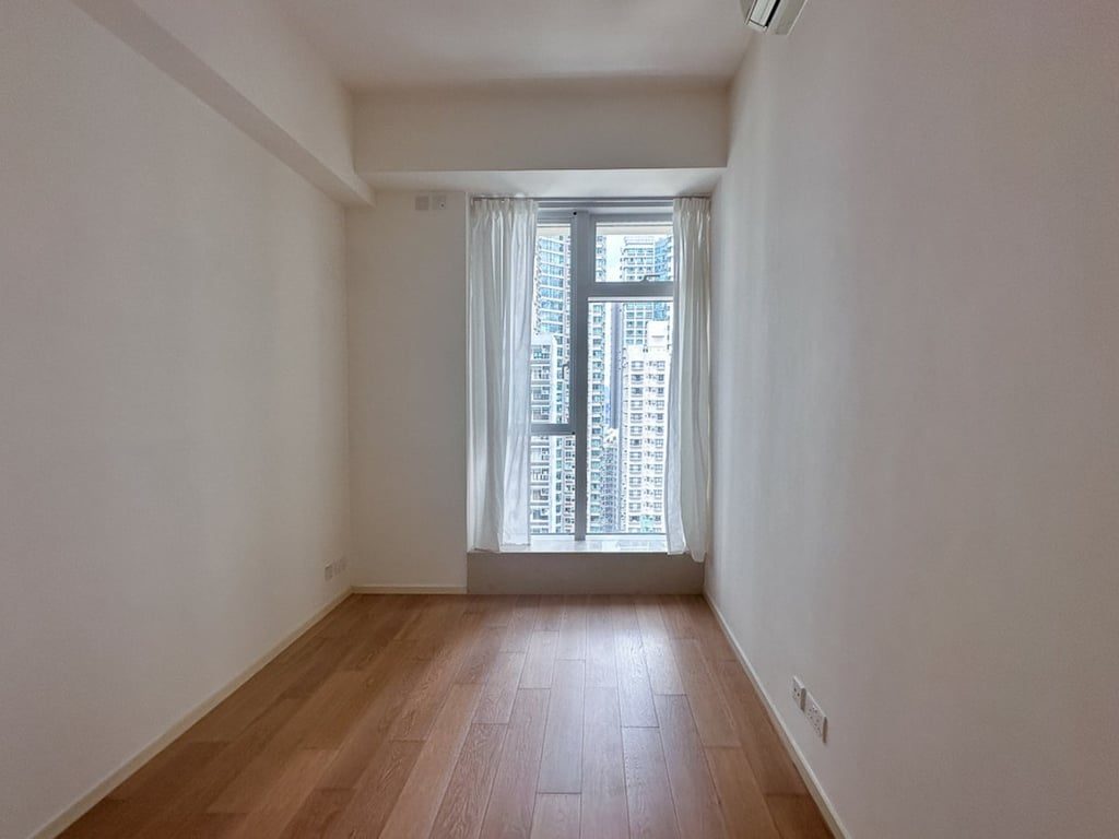 photo 9 — The Morgan, Mid Levels Central