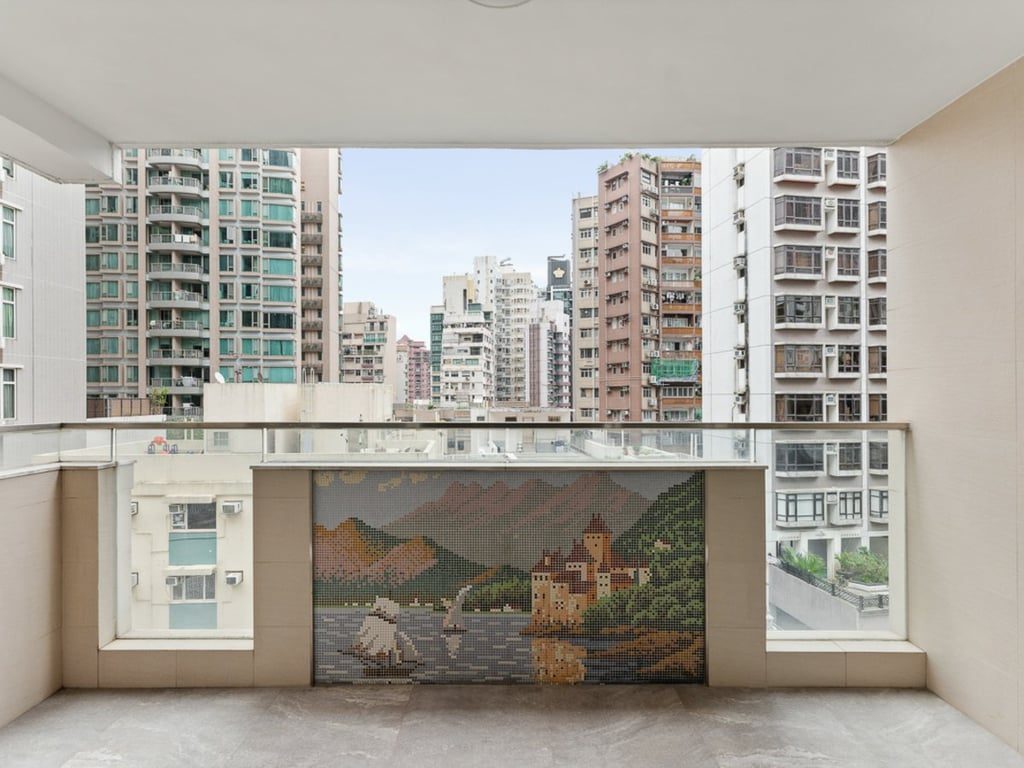 photo 3 — Botanic Terrace, Mid Levels Central