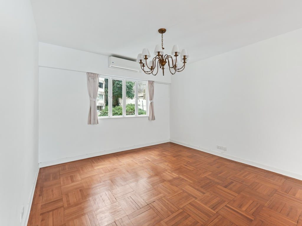 photo 6 — Botanic Terrace, Mid Levels Central