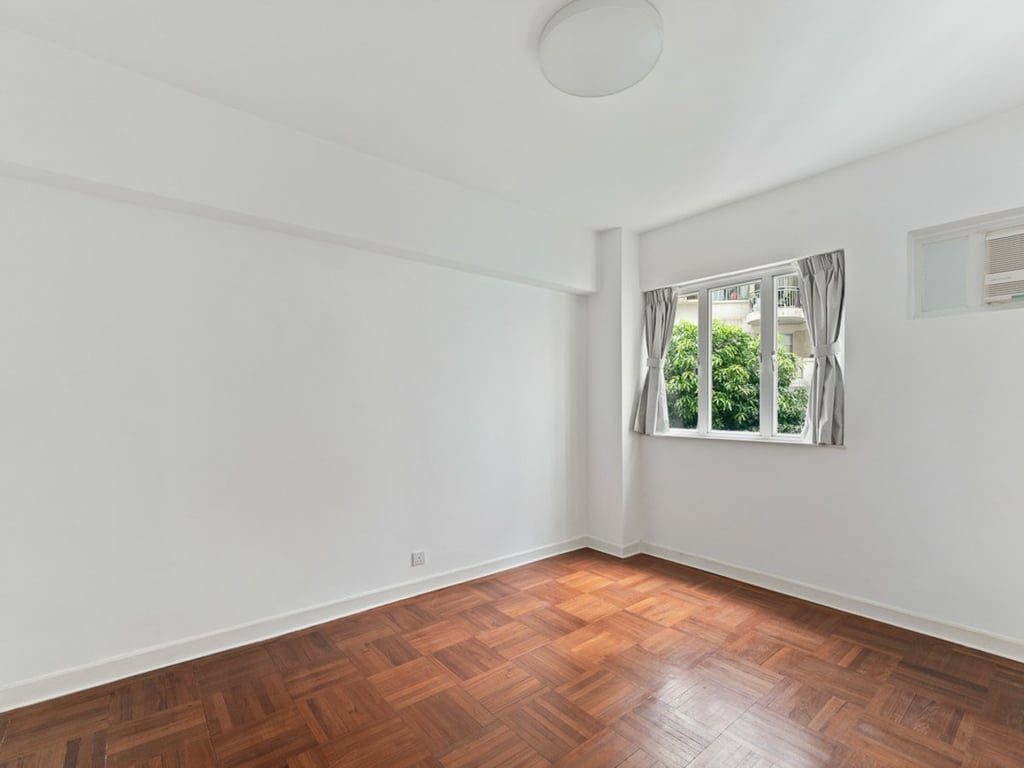 photo 9 — Botanic Terrace, Mid Levels Central