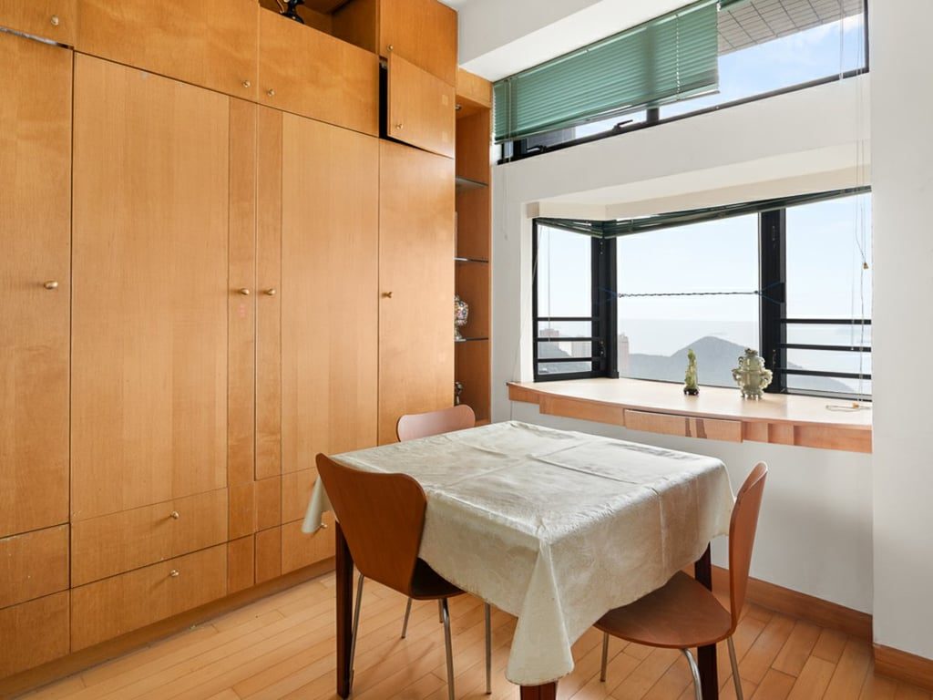 photo 3 — 37 Repulse Bay Road, Repulse Bay