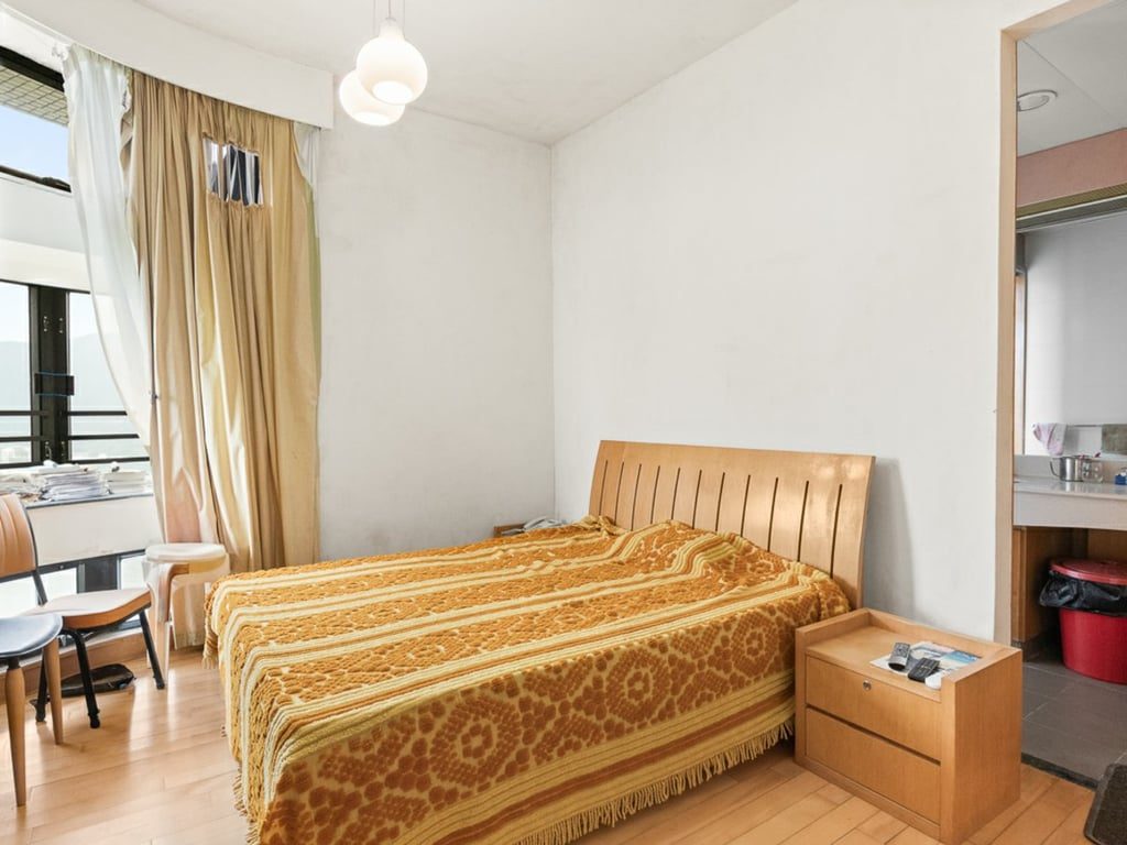 photo 6 — 37 Repulse Bay Road, Repulse Bay