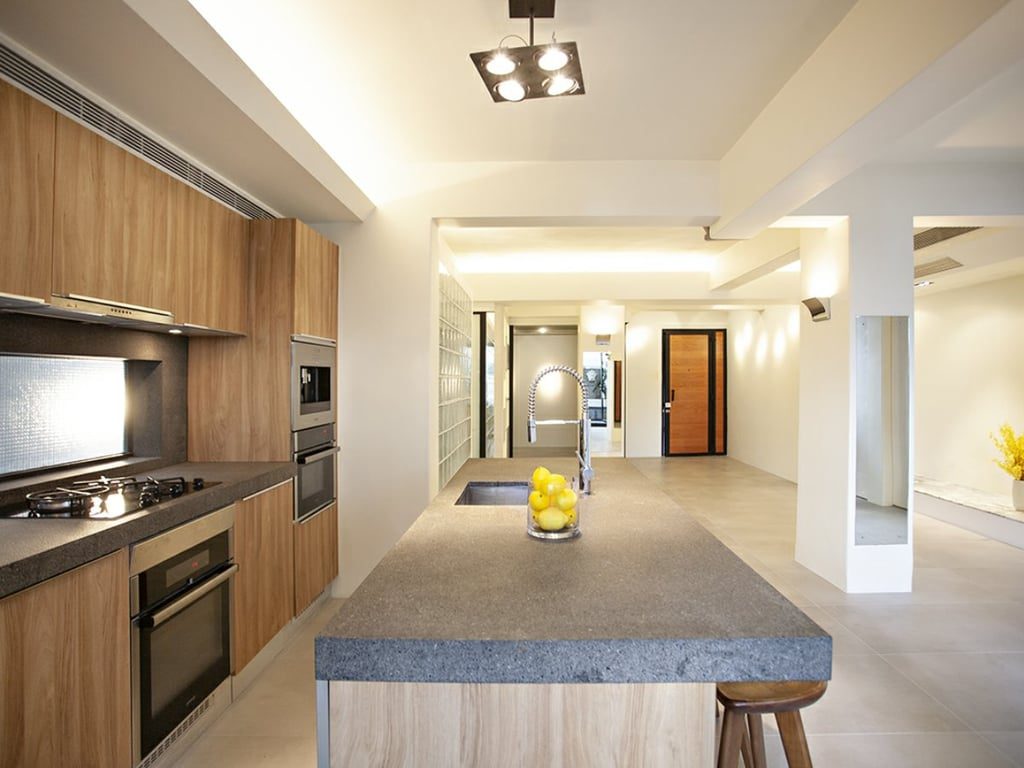 photo 8 — Mountain View Court, Mid Levels Central