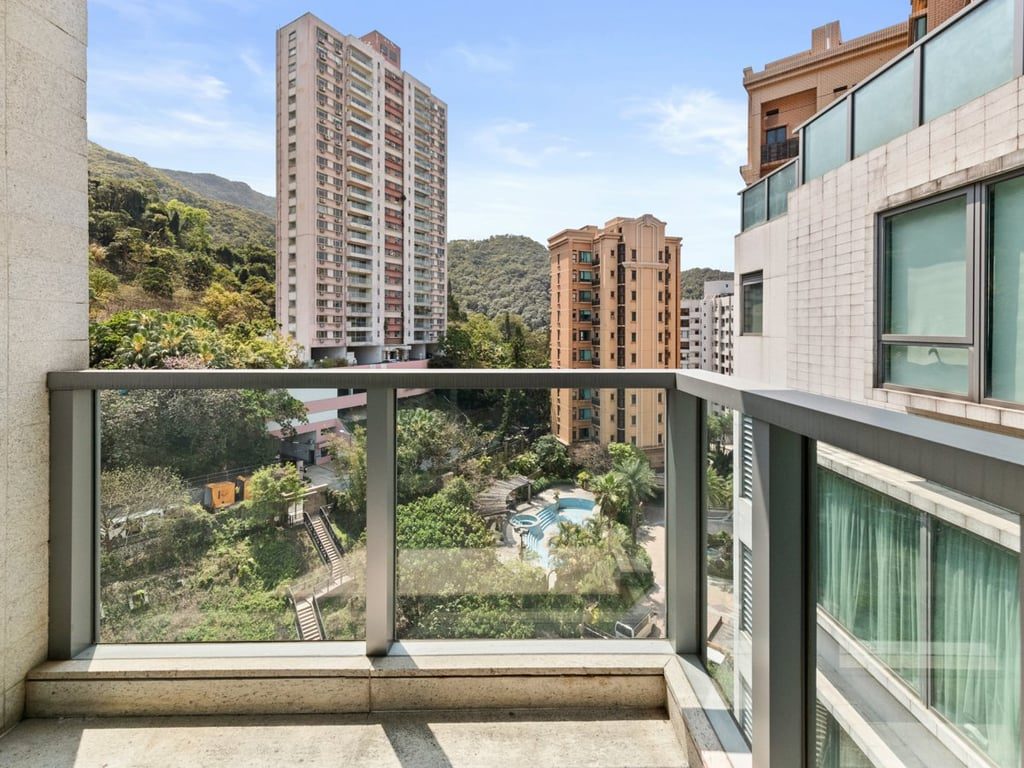 photo 2 — 55 Conduit Road, Mid Levels Central