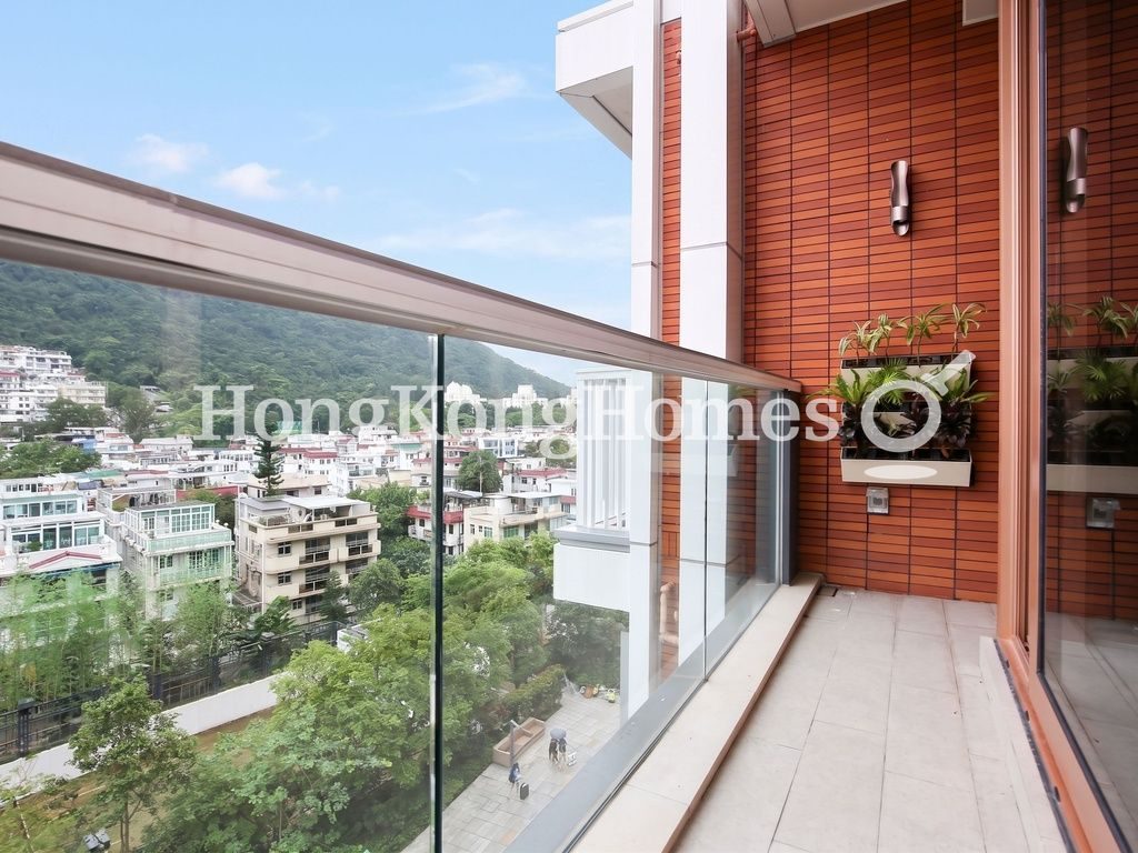 Balcony Off Living and Dining Room — 傲瀧 - 第6座，清水灣
